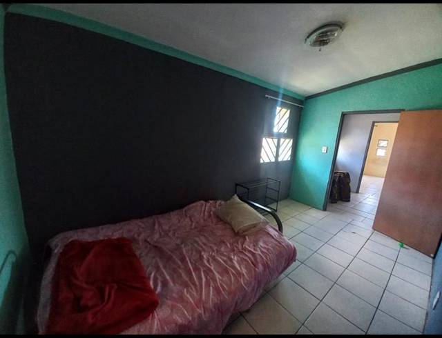 5 BEDROOM HOUSE FOR SALE IN PRIMROSE